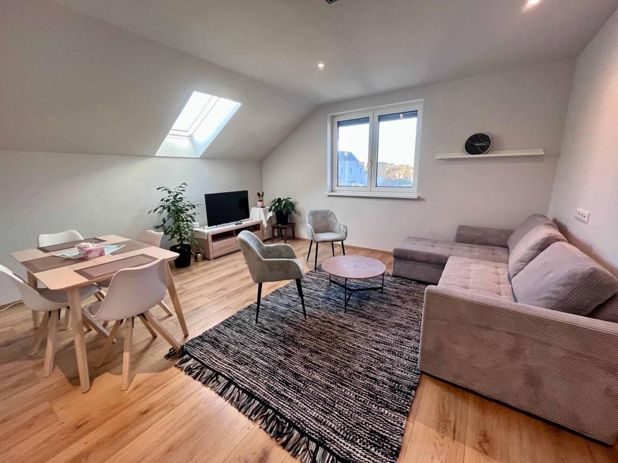 Cozy Apartment Near Vienna Airport Швехат Экстерьер фото
