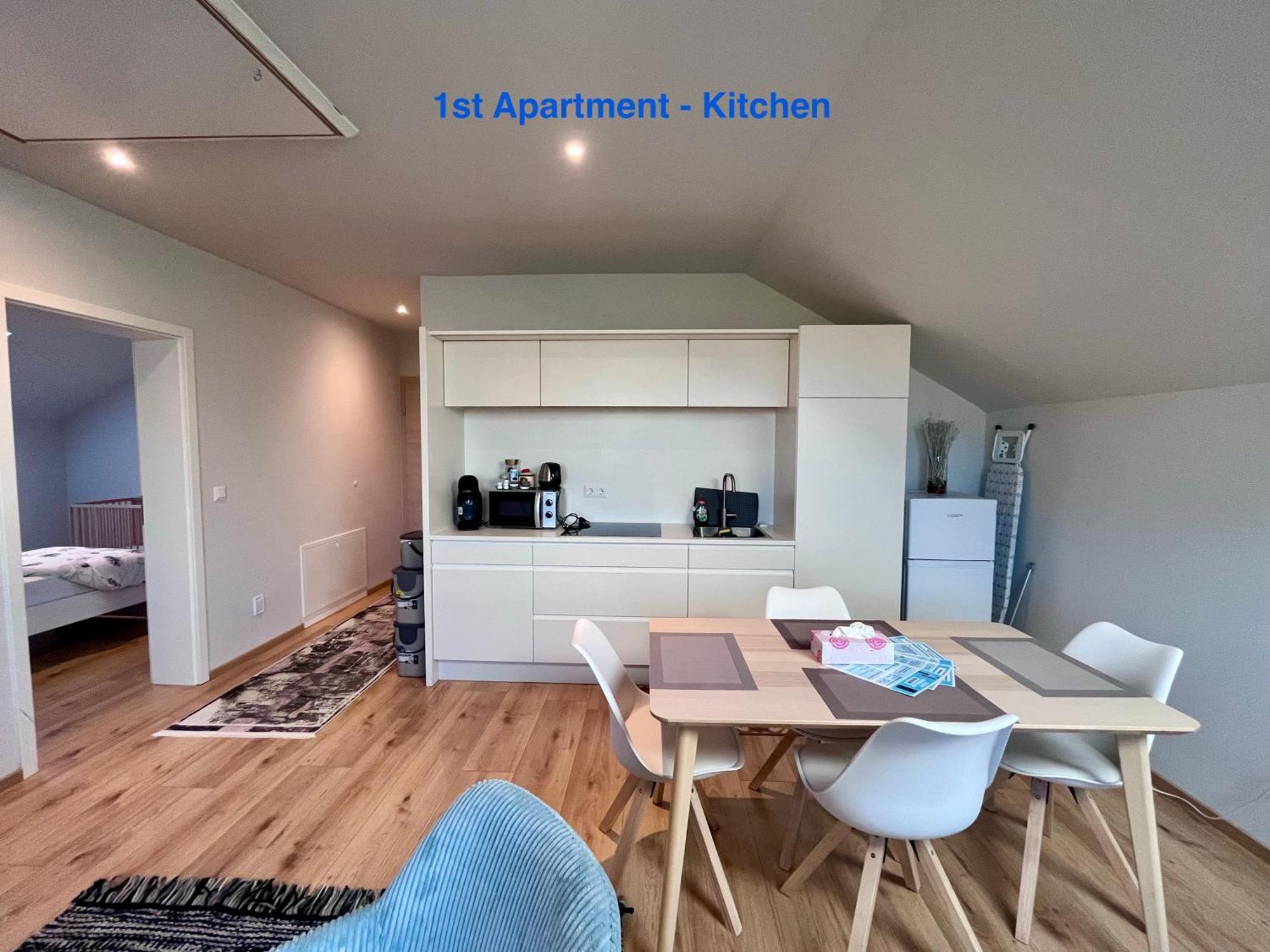 Cozy Apartment Near Vienna Airport Швехат Экстерьер фото